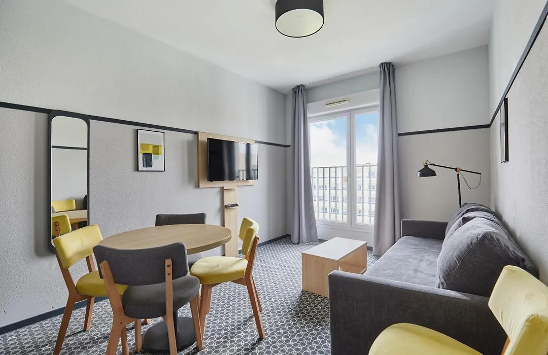 Appart'hotel Odalys Lyon Bioparc-1